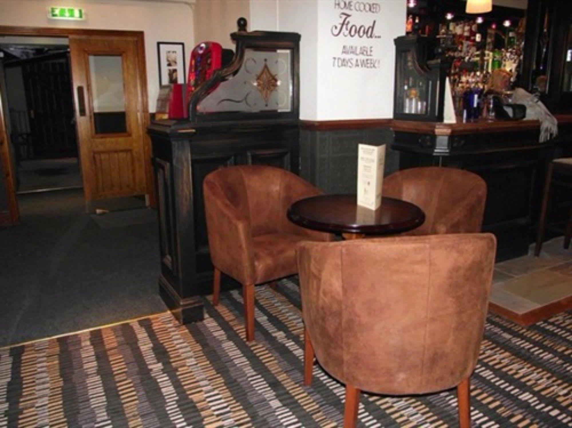 Fox Hotel 3*
